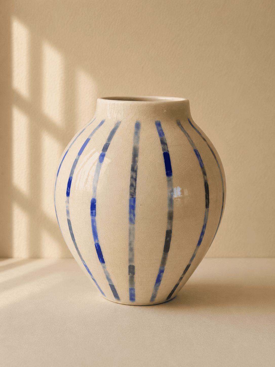 T103 Vase
